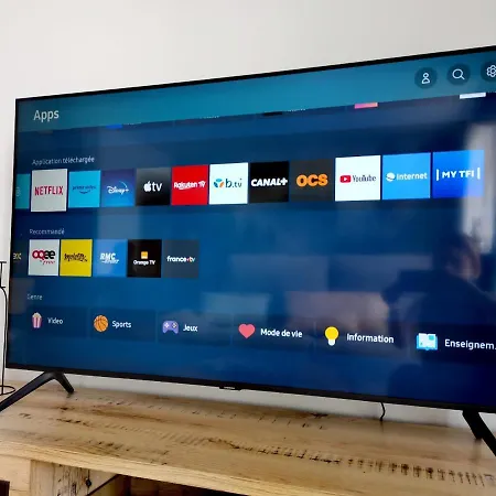 Proche Centre, A Quelques Pas Des Thermes Et Du Campus Artem, Calme Avec Parking Gratuit * ナンシー