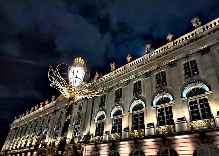Proche Centre, A Quelques Pas Des Thermes Et Du Campus Artem, Calme Avec Parking Gratuit アパート